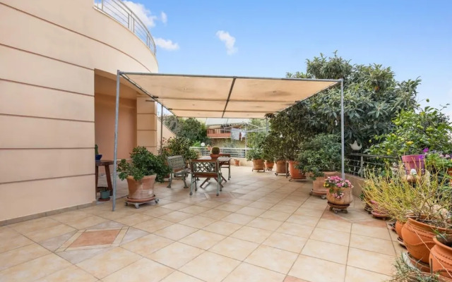 Sofie s Garden View Apartment