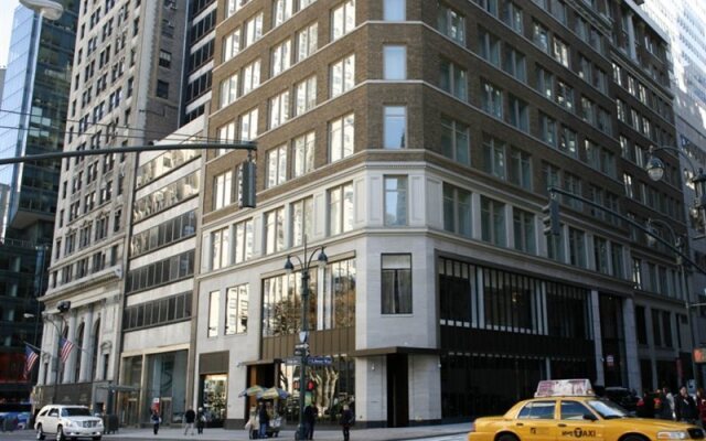 Отель Andaz 5th Avenue США, Нью-Йорк - отзывы, цены и фото номеров - забронировать отель Andaz 5th Avenue онлайн вид на фасад