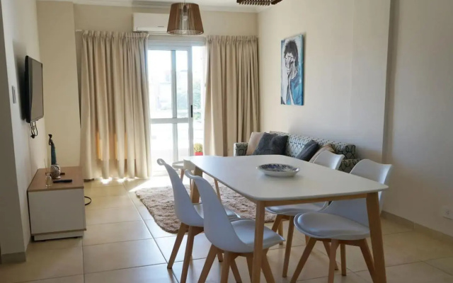 Departamento amplio, nuevo y céntrico