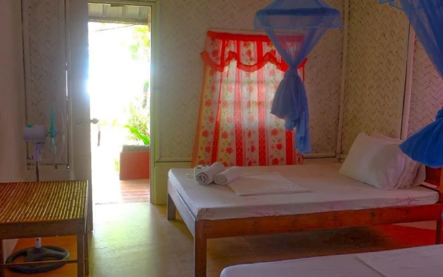 Hill Myna Beach Cottage