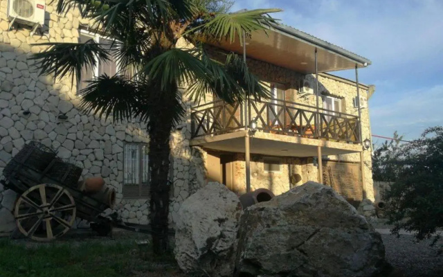 Garden Land Guesthouse