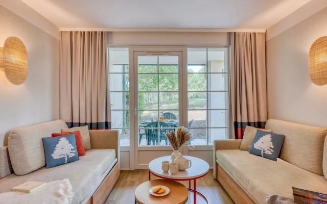 Stunning Landes Pine Apartment for 5