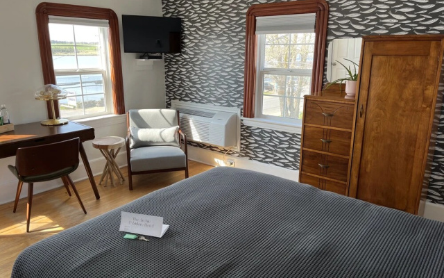The Archie & Isidore Hotel