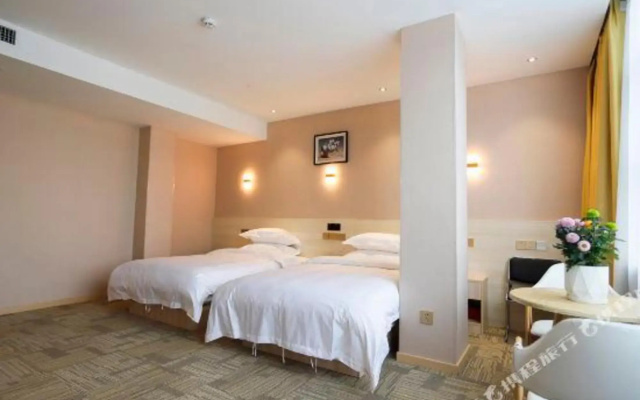 Wuhan Good Time Hotel (Tianhe Airport Hengdian Subway Station)