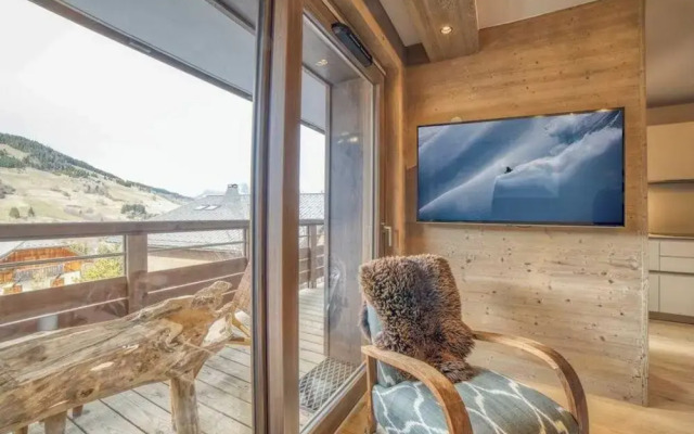 Luxurious 4-room Apartment With Swimming Pool, Gym, spa and Parking