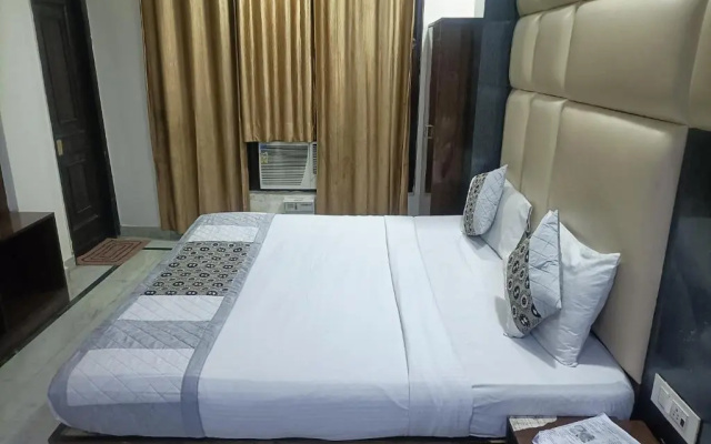 OYO Hotel King Plaza