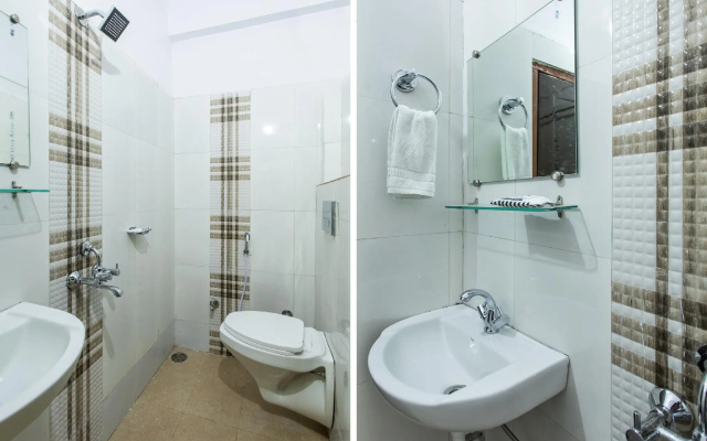 OYO 26904 Hotel Manjulam Regency