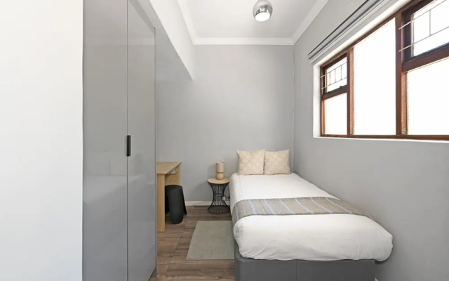 Modern Two Bed Central Green Point Stadium