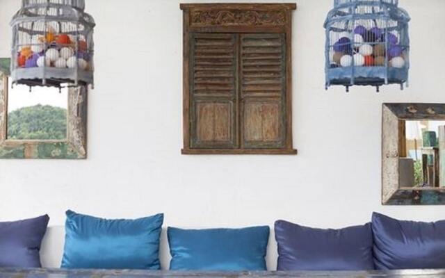Отель Eden Beach Bungalows Самуи вид на фасад