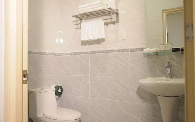 Jiny Tran Hotel
