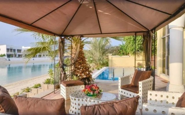 Palm Jumeriah Frond O