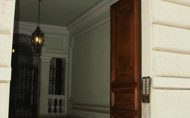 Отель Cesare Balbo Inn вид на фасад