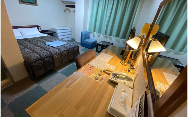 Niimi Business City Hotel