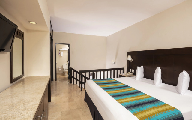 Crown Paradise Club Cancun All Inclusive