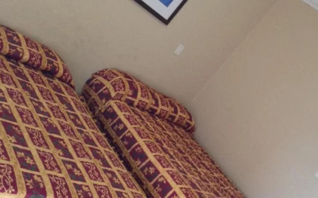 Royal Inn Motel