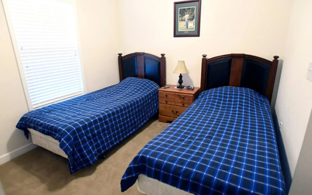 Arbor Trace Condo #723