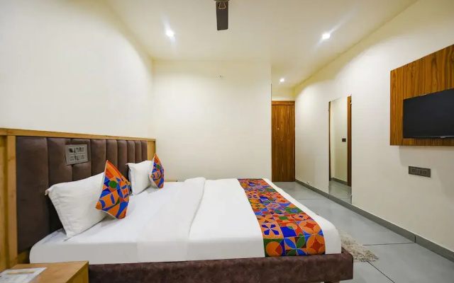 Fabhotel Bleu Ville