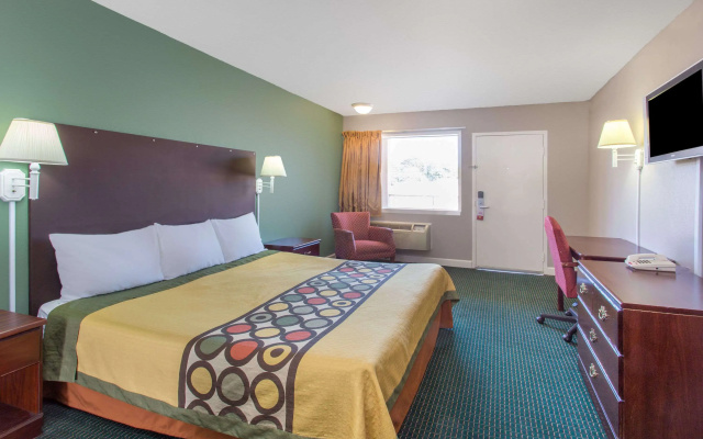Super 8 by Wyndham Durham/University Area NC