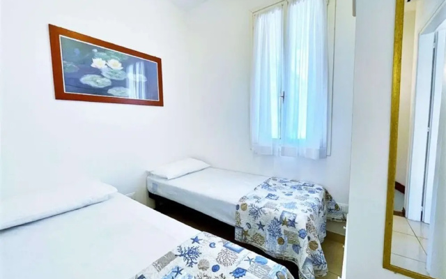 Nice Villa in Caorle With Balcony