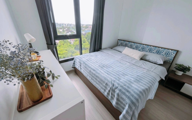 Friendly 2BR in Phuket Central With Pool & gym