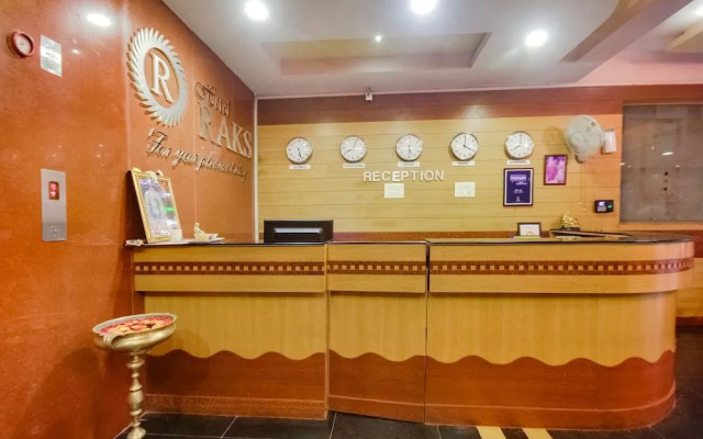 Capital O 49169 Hotel Raks