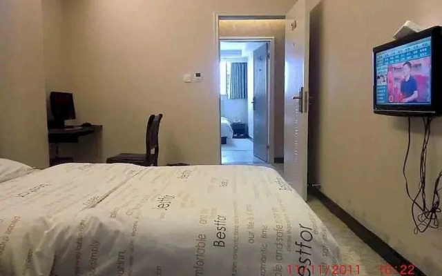 Xianning 2010 Youth Hotel