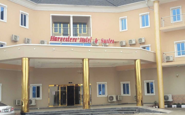 Harvesters' Hotel And Suites