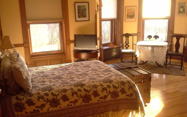 Overlook Mansion
