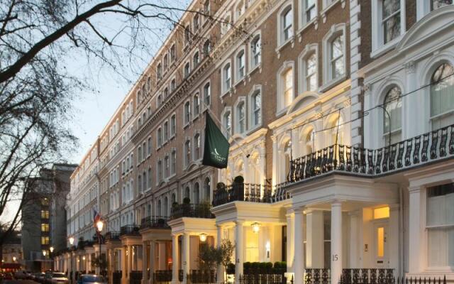 Отель Claverley Court вид на фасад