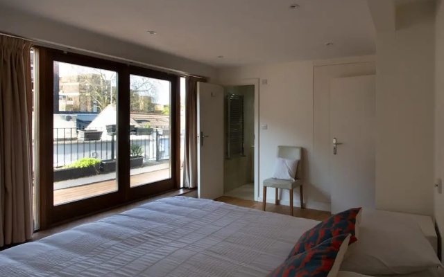 3 Bedroom House In Bayswater