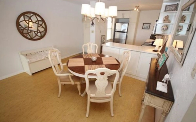 Castle Reef 413 Apartment 2