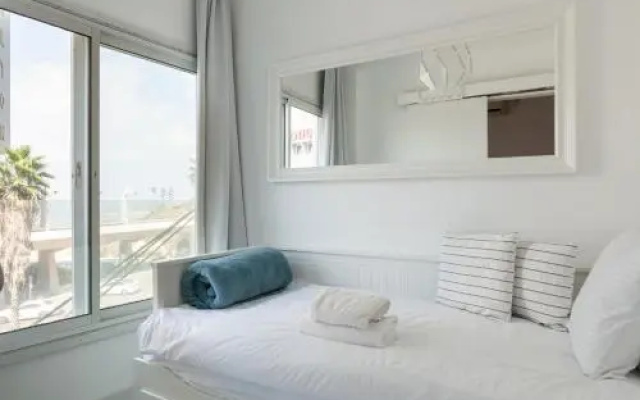 Sea View Apartment