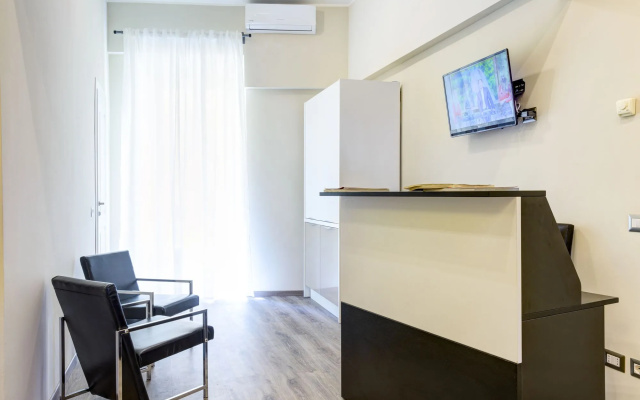 RHS Rienzo suites