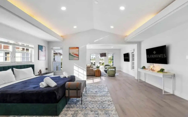 Glam Manor by Glam Homes