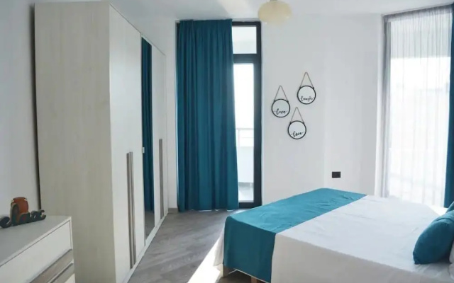By the Sea Luxurious2