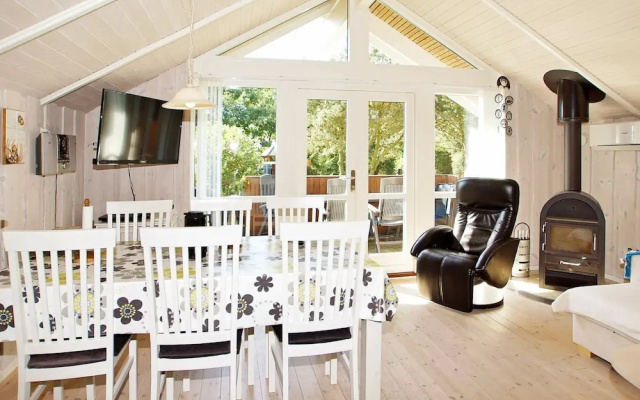 Cosy Holiday Home in Hemmet Near Sea