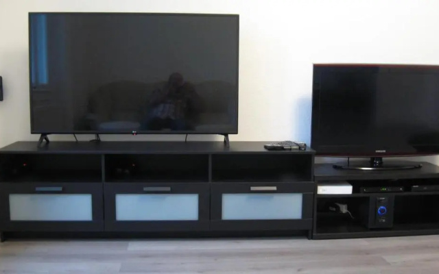 Szőcs Apartment I. (80sqm, fully equipped+balcony)