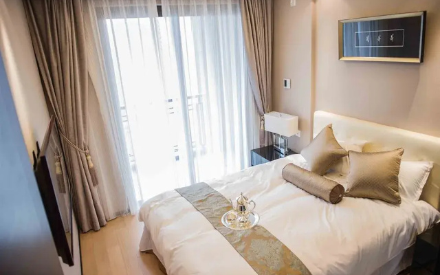 Cres And Asia Residence Xuhui Bund