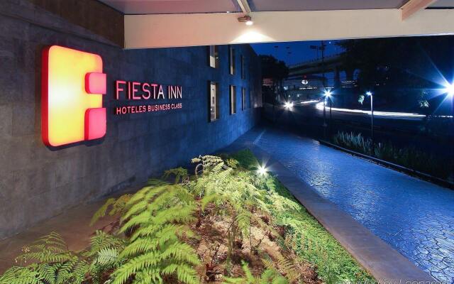 Отель Fiesta Inn Naucalpan Наукальпан вид на фасад