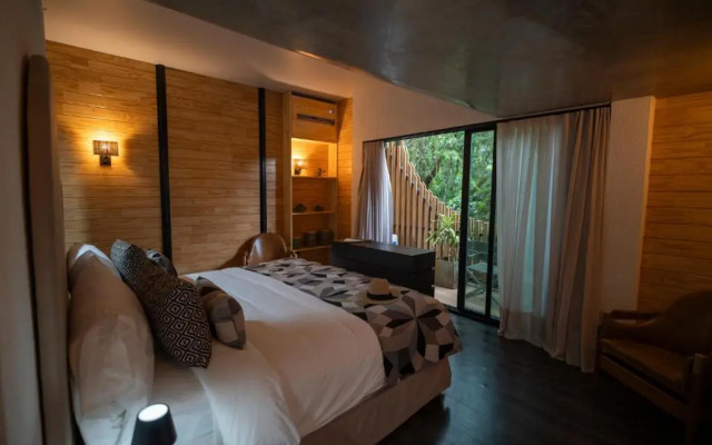 Entre Arboles Iguazu, Singular Collection by Amerian