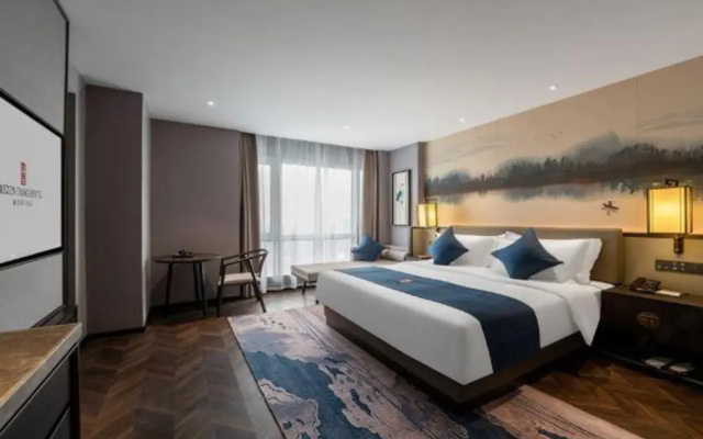 Rezen Dong Hotel