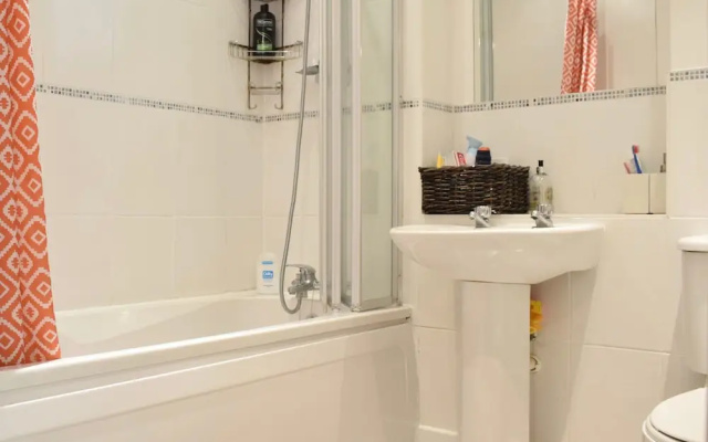 Bright 1 Bedroom Apartment in Finsbury Park