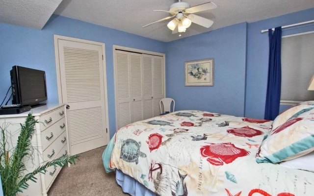 Castaways by Youngs Suncoast