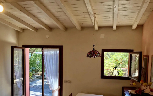 Single House, 6 Pax, 150 Mt To The Sea-Silvia B