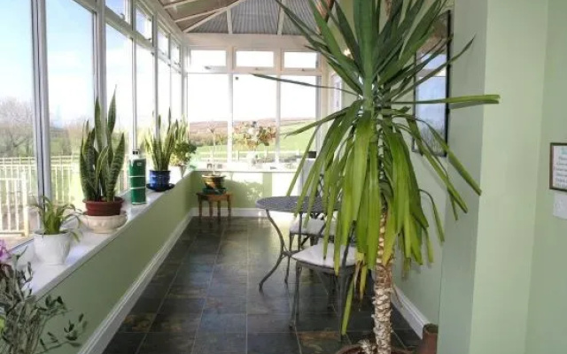 Woodlands Country House