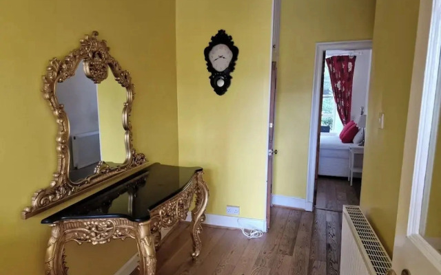Gardner's Crescent City Apartment