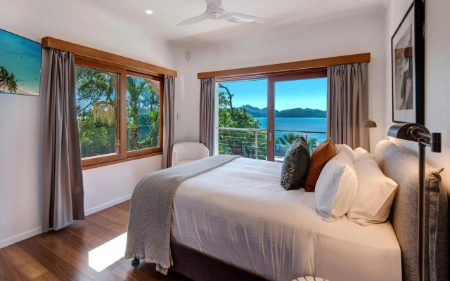 Lotus House on Hamilton Island
