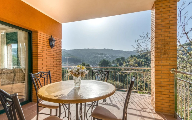 Sun-kissed Villa in Begur With Private Swimming Pool