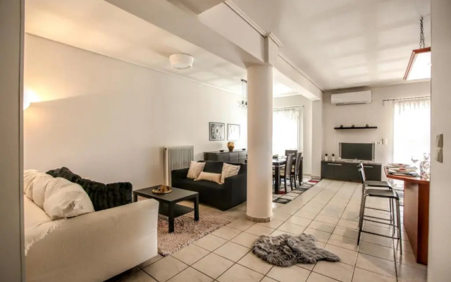 Grand Meteora Central Luxury Apartment