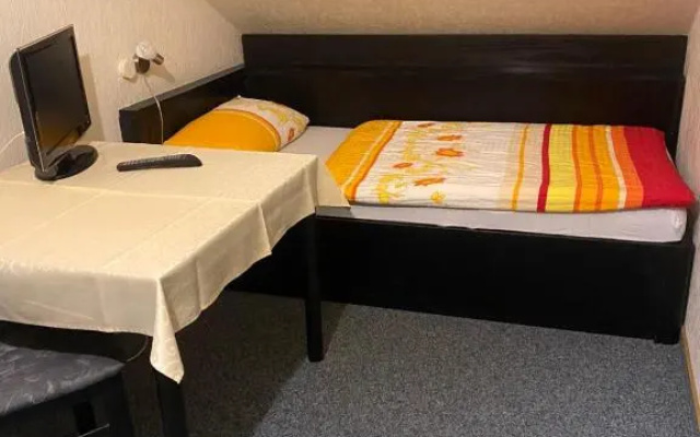Grune Au Hotel